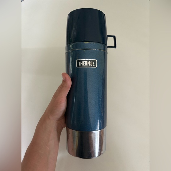 Vintage Thermos Navy and Silver Insulated Bottle - Picture 12 of 14
